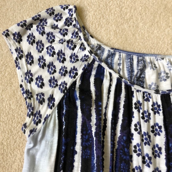 Two tops - Picture 5 of 5